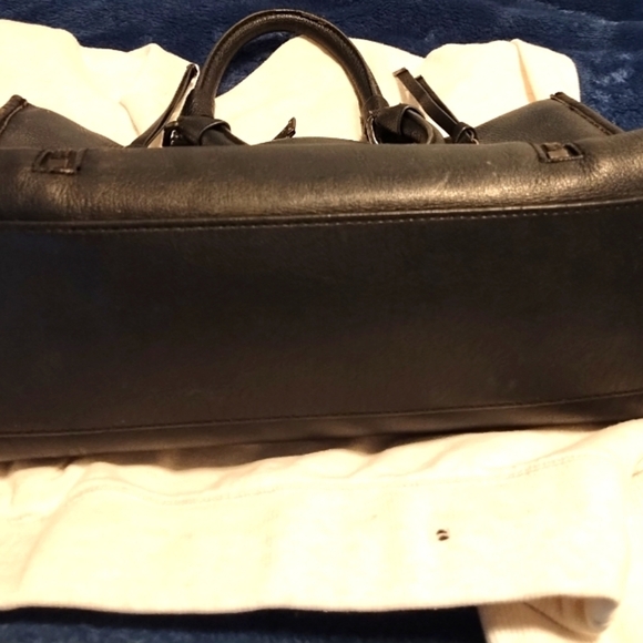 Ted Baker Hanaee Double Zipper  Black Leather Handbag - Picture 5 of 16